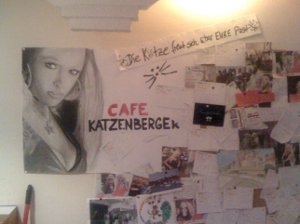 Pinnwand Fanpost Café Katzenberger